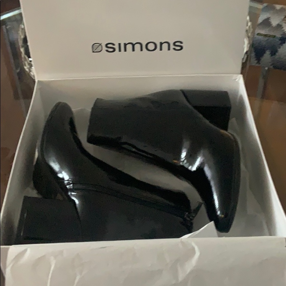 Black Patent Leather Block Heel Ankle Boot